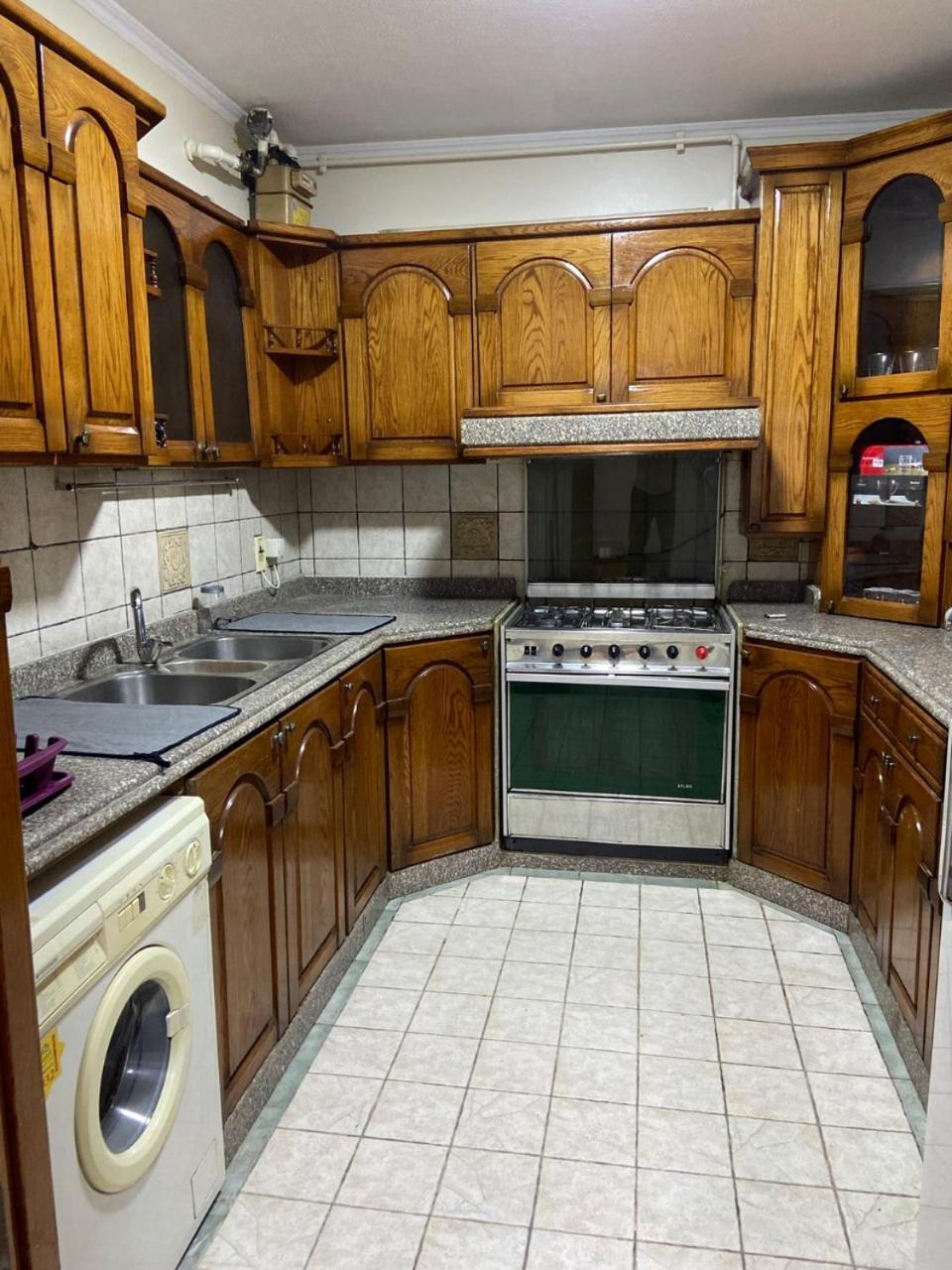 Egn-t-303 2 Bedroom With Balcony Apartment *